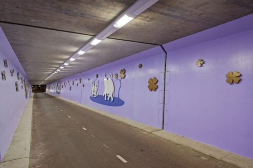 Lightronics VENTEGO armatuur aan het plafond van een fietstunnel