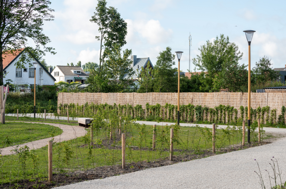 Lightronics Prunus A3 armaturen in park Tuin van Renesse