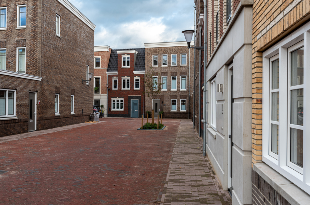 Lightronics PRUNUS A2 armaturen in een woonstraat in Alphen aan den Rijn