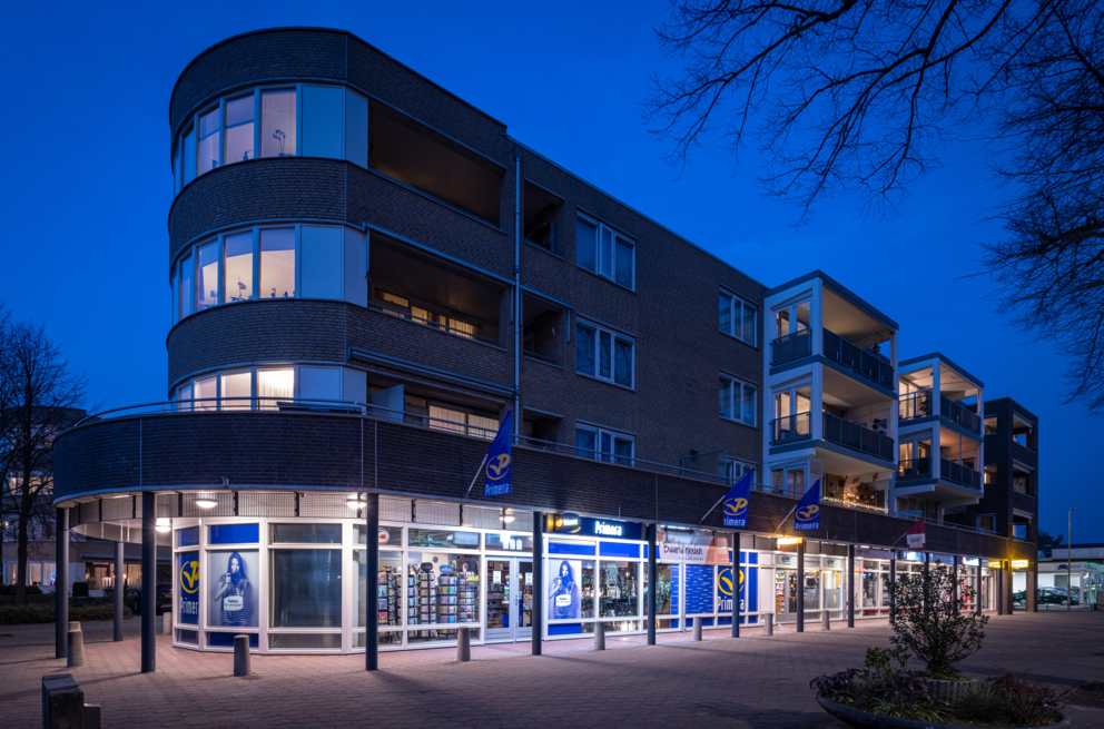 Lightronics DOTT en RINK armaturen in een appartementencomplex van Bernstein in Eerbeek Lightronics DOTT en RINK armaturen in een appartementencomplex van Bernstein in Eerbeek