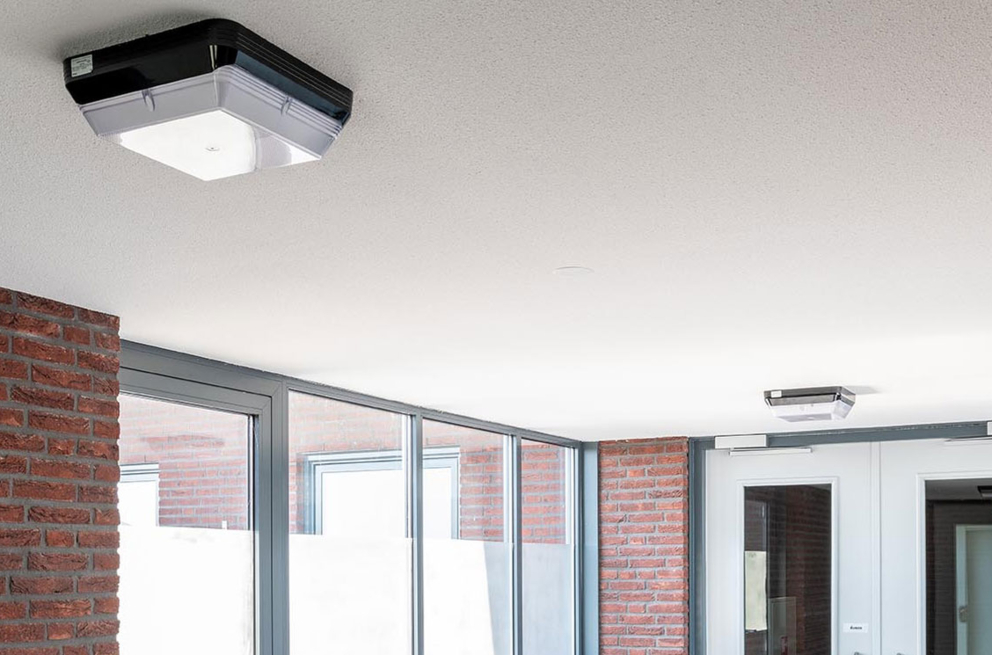 Lightronics TPB armaturen in de hal van een appartementencomplex in Bergambacht