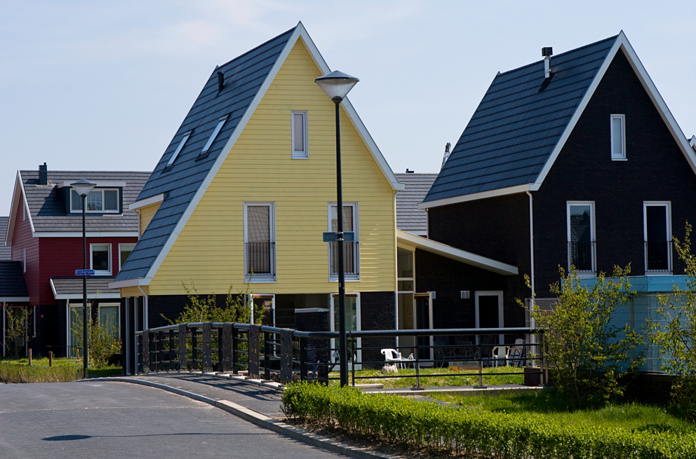 Lightronics AMPULLA armaturen in een woonstraat in Hoorn