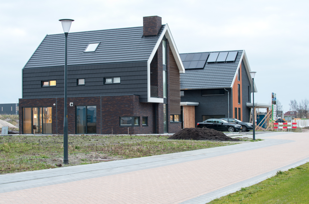 Lightronics Prunus A2 straatverlichting in een woonstraat in Drachten
