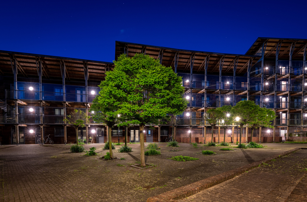 Lightronics DOTT, R3 en TPN armaturen in appartementencomplex Hoge Rij in Deventer Lightronics DOTT, R3 en TPN armaturen in appartementencomplex Hoge Rij in Deventer