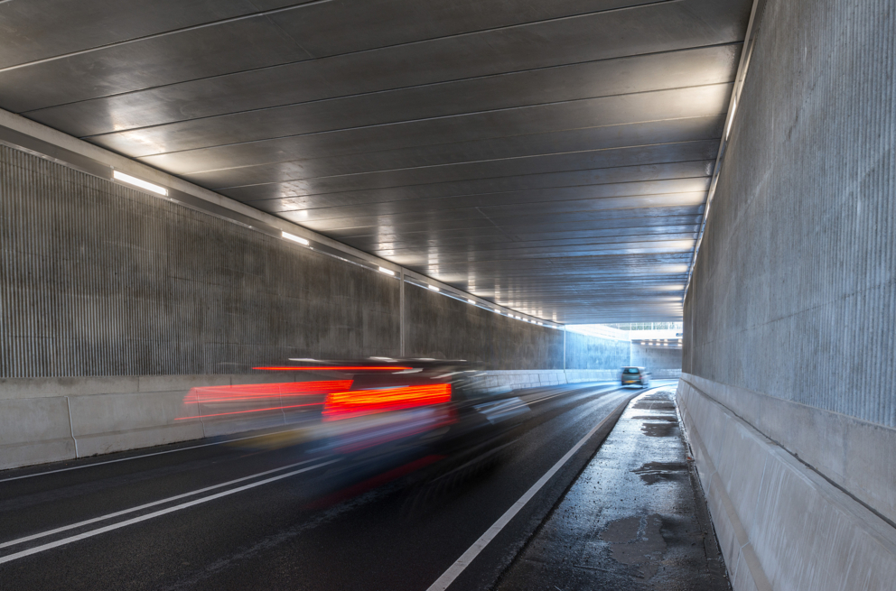 Lightronics PLUTEGO LED armaturen in een autotunnel in Bunnik Lightronics PLUTEGO LED armaturen in een autotunnel in Bunnik