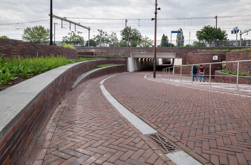 Lightronics VENTEGO armaturen in de stationstunnel in Assen