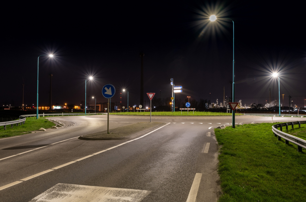 Lightronics BRISA en BRISA PLUS armaturen langs een rotonde in Borsele
