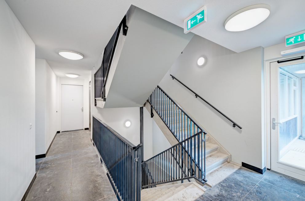 Lightronics DOTT armaturen in de hal van een appartementencomplex in Driebergen