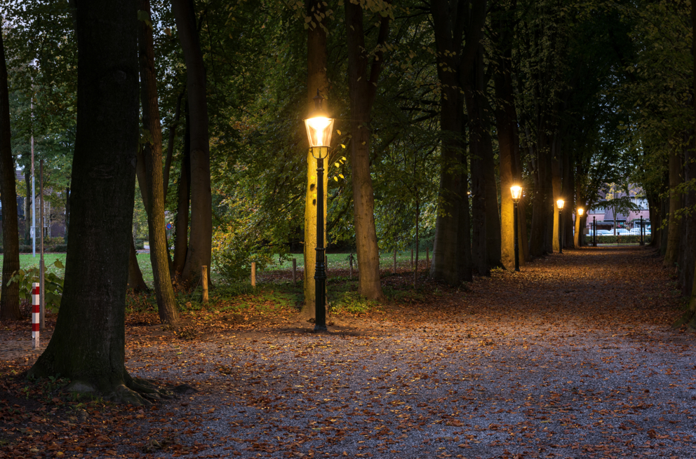 Lightronics OMA armaturen op het voetpad bij het Witte Kasteel in Loon op Zand