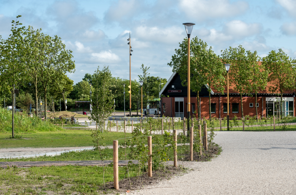 Lightronics Prunus A3 armaturen in park Tuin van Renesse