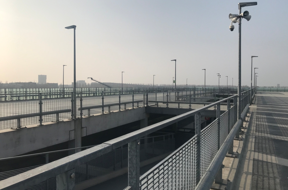 Lightronics armatuur op een brug Lightronics armatuur op een brug