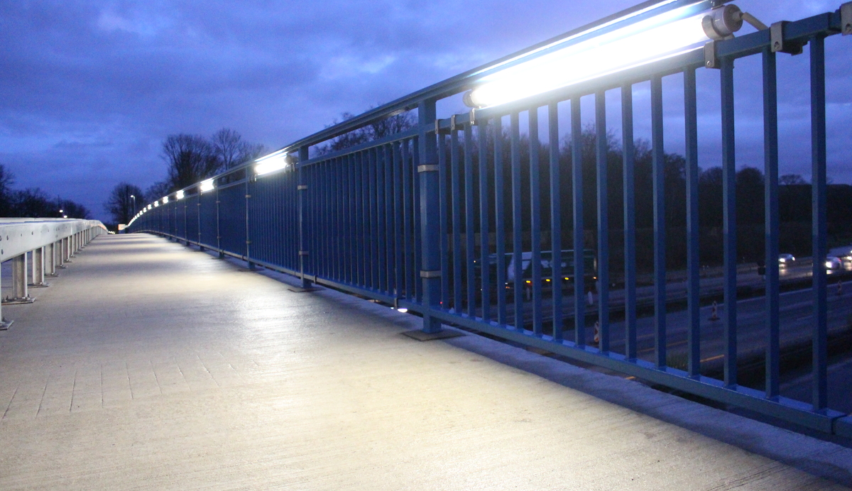 LED-verlichting voor bruggen en viaducten | Lightronics