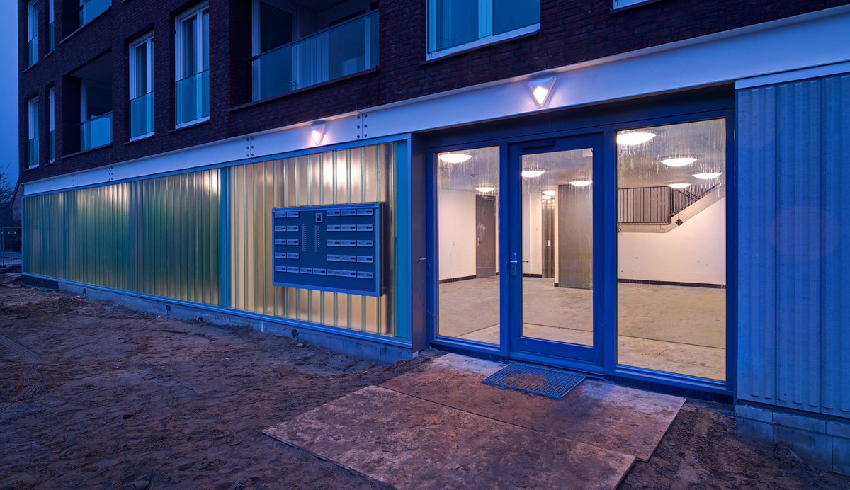 Lightronics DOTT en GEO armaturen bij de entree van een appartementencomplex in Driebergen