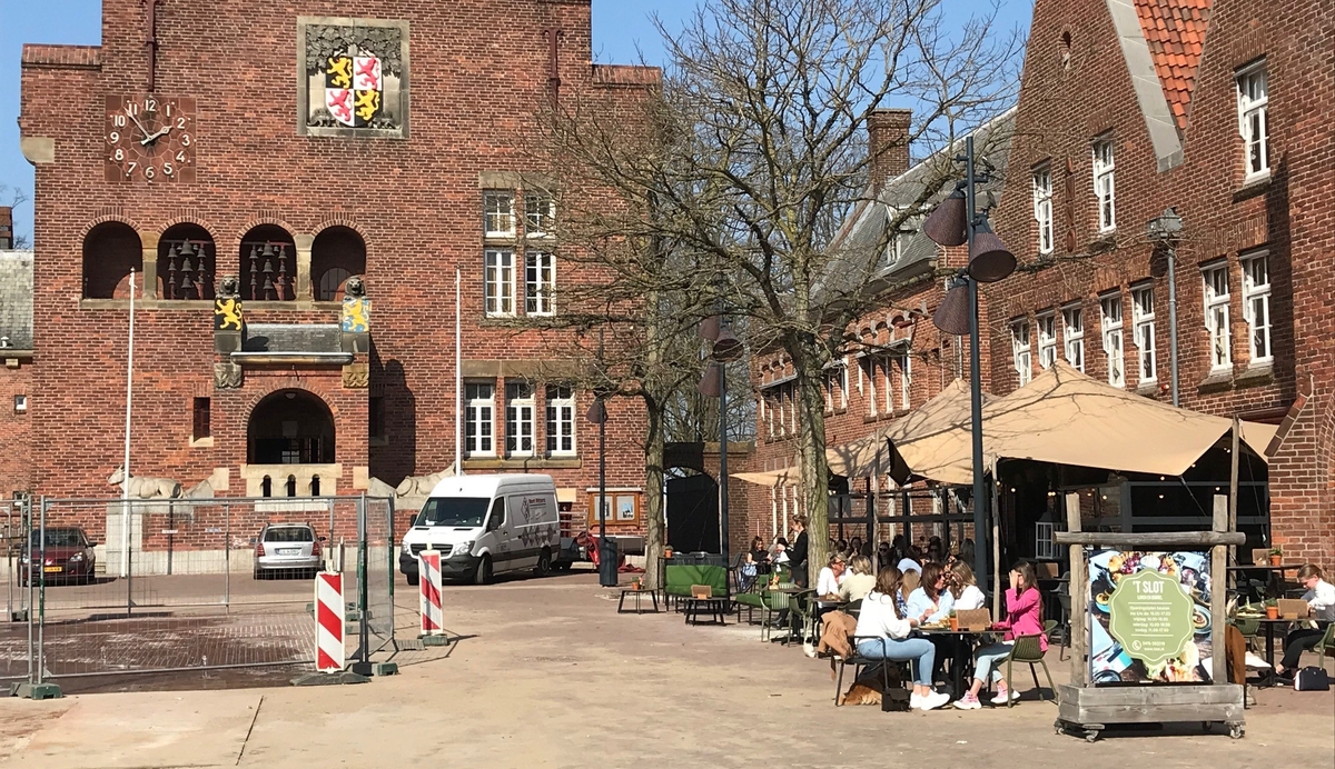 Lightronics Royal Leather armaturen op vernieuwde stadspleinen in Waalwijk