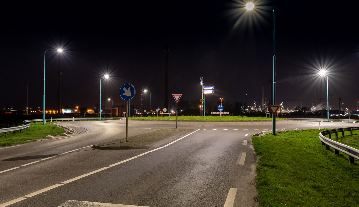 Lightronics BRISA en BRISA PLUS armaturen langs een rotonde in Borsele