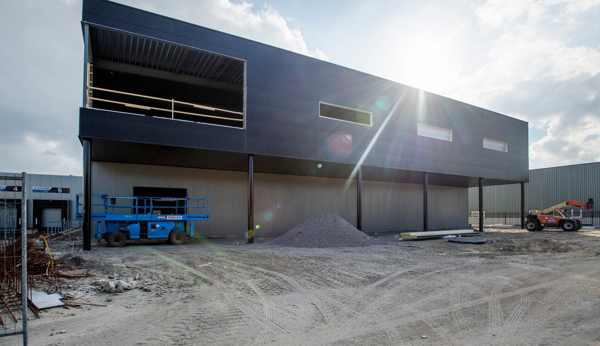 Lightronics nieuwbouw maart
