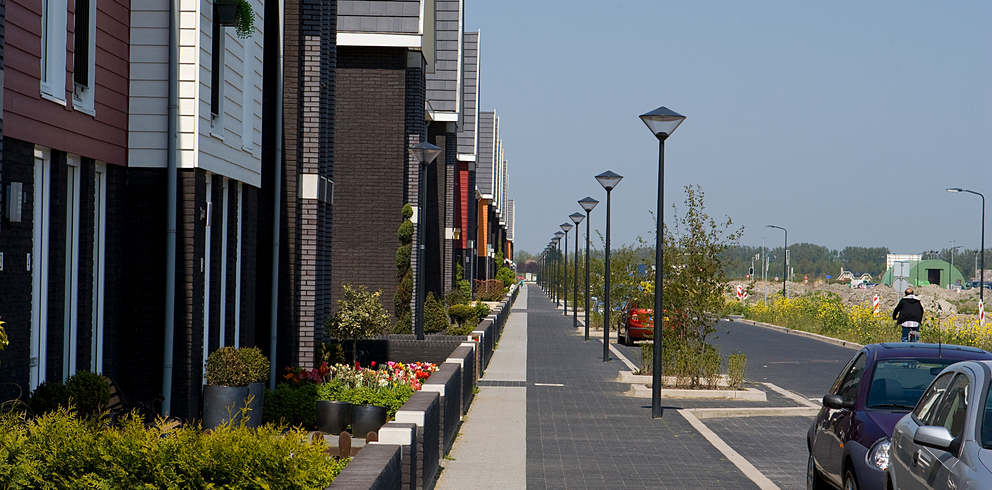 Lightronics AMPULLA armaturen in een woonstraat in Hoorn Lightronics AMPULLA armaturen in een woonstraat in Hoorn