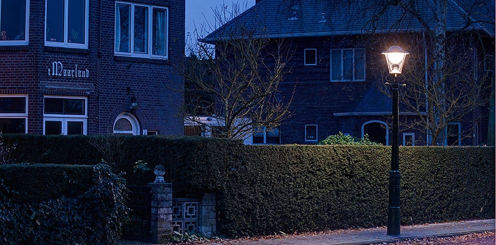 Lightronics armatuur OGR langs een straat Lightronics armatuur OGR langs een straat