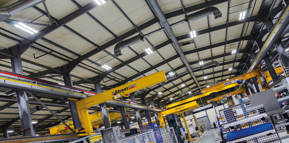 Lightronics solow xled armatuur in een fabriek