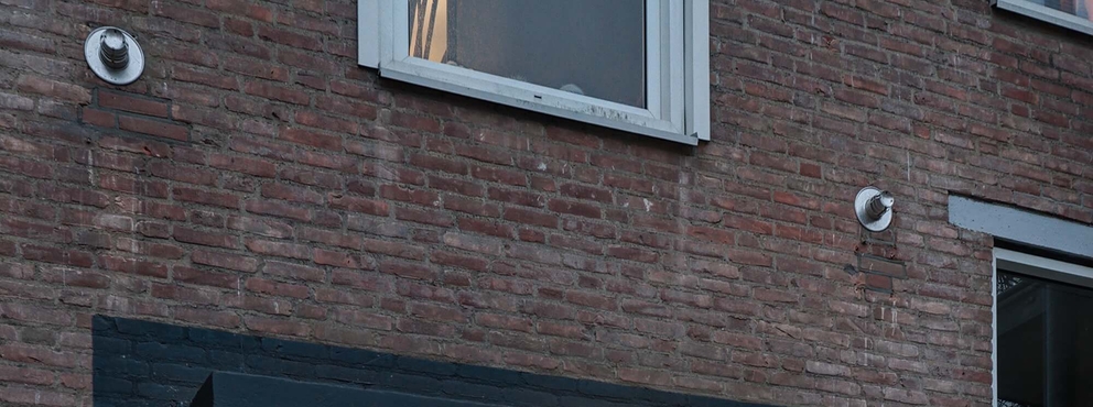 Lightronics PVX armatuur in een portiekflat