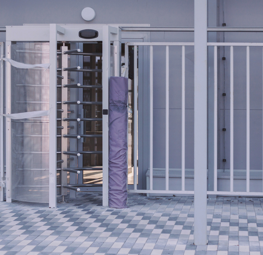 Lightronics armatuur bij een gevangenis entree Lightronics armatuur bij een gevangenis entree