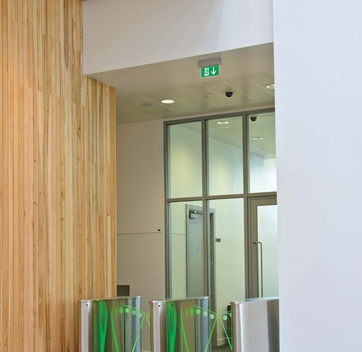 Lightronics LEX armatuur bij een entree Lightronics LEX armatuur bij een entree